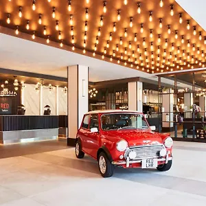 4* Hotel Radisson Red London Heathrow